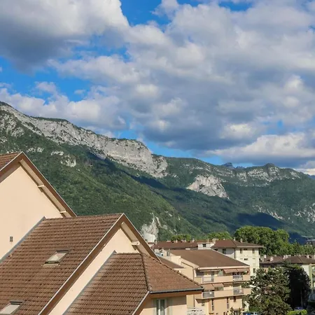 La Pause Annecienne Familial Apartment *